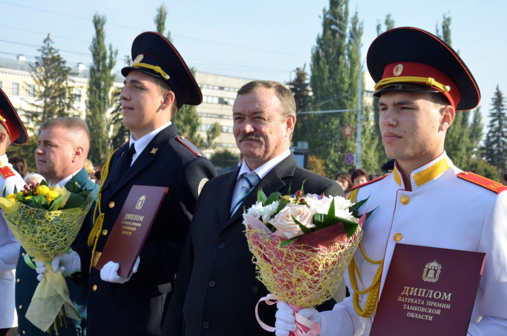Клубникин_награждение1.JPG